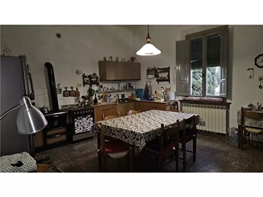 Immagine 8 di Rustico / casale in vendita  a Empoli