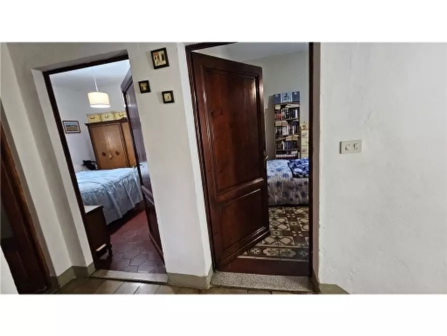 Immagine 23 di Rustico / casale in vendita  a Empoli