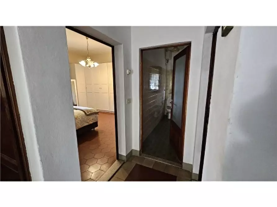 Immagine 24 di Rustico / casale in vendita  a Empoli