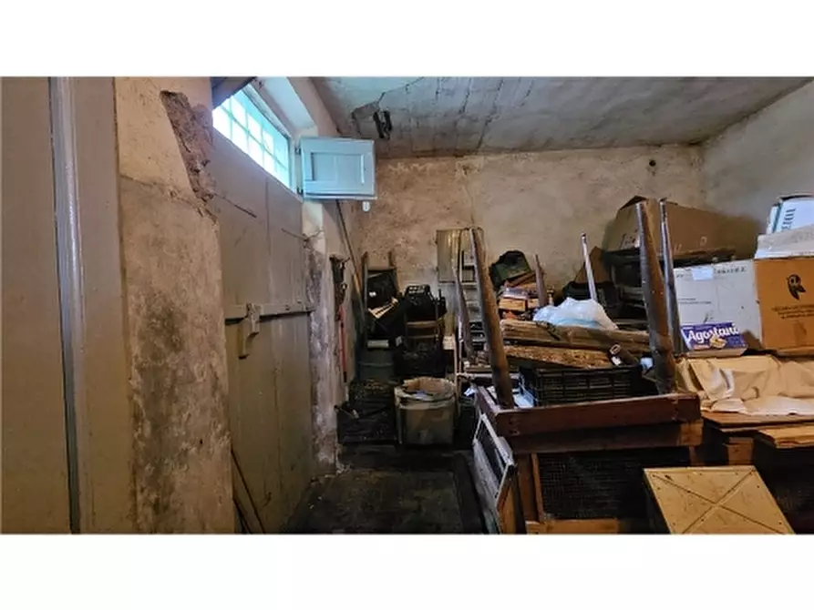 Immagine 25 di Rustico / casale in vendita  a Empoli