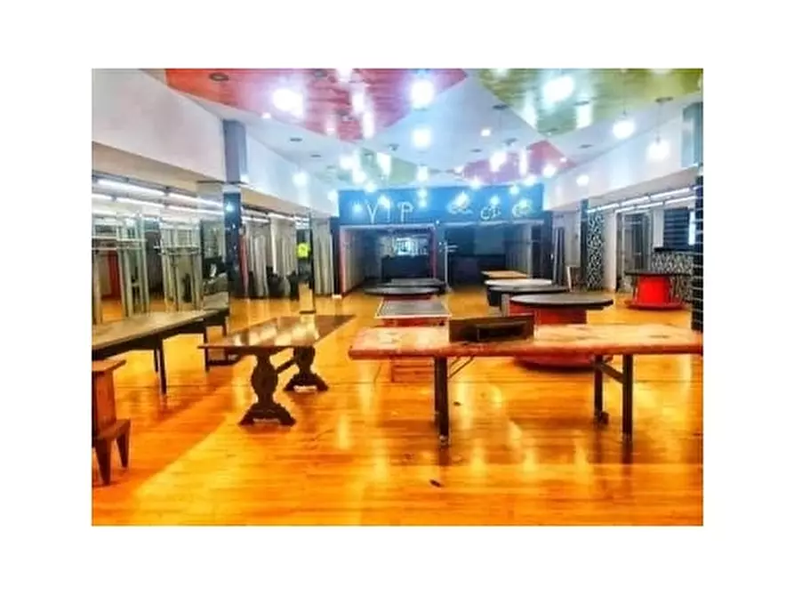 Immagine 11 di Negozio in vendita  a Santa Croce Sull'arno