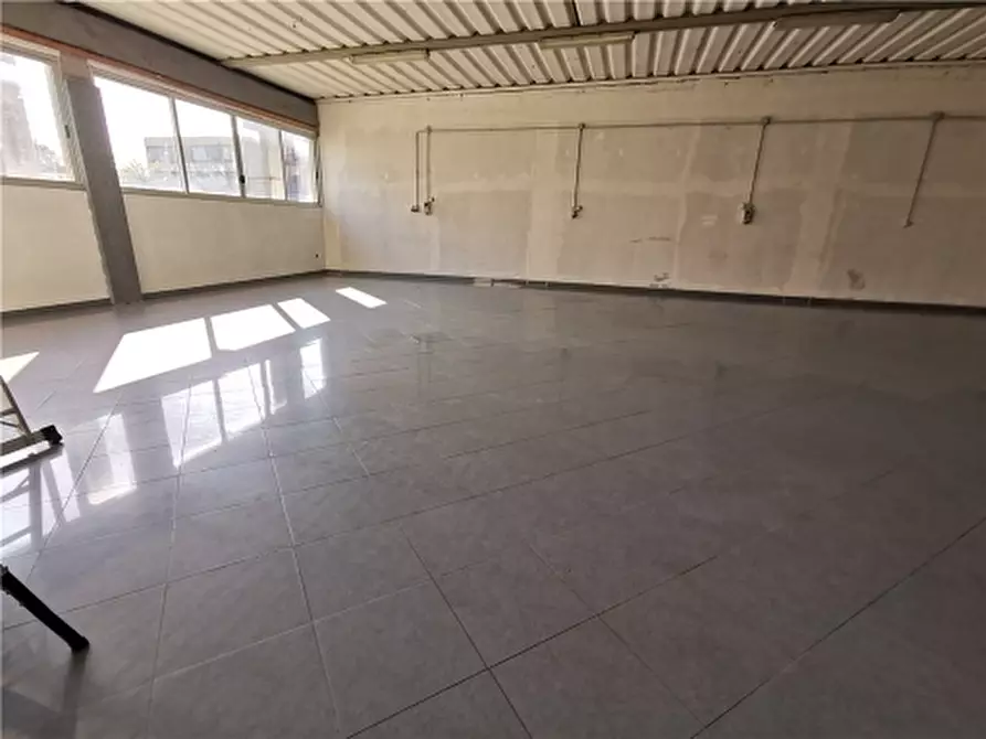 Immagine 8 di Magazzino in vendita  a Vinci