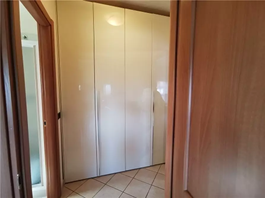 Immagine 11 di Magazzino in vendita  a Vinci