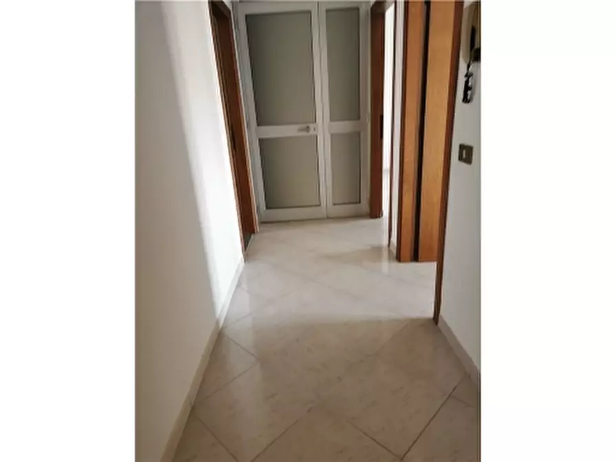 Immagine 31 di Magazzino in vendita  a Vinci