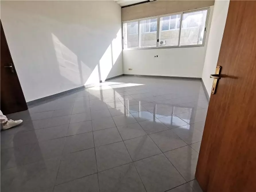 Immagine 32 di Magazzino in vendita  a Vinci