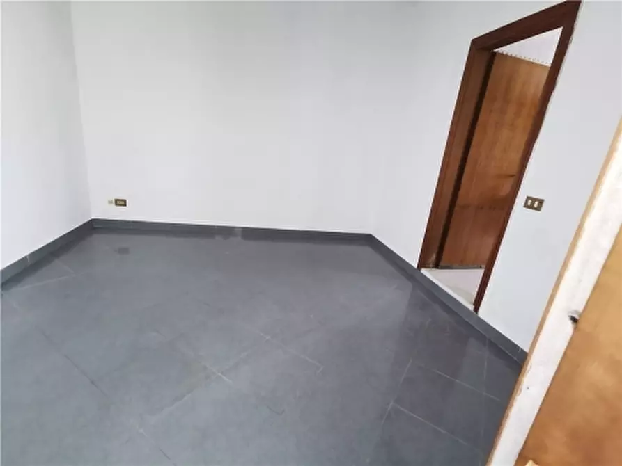 Immagine 33 di Magazzino in vendita  a Vinci