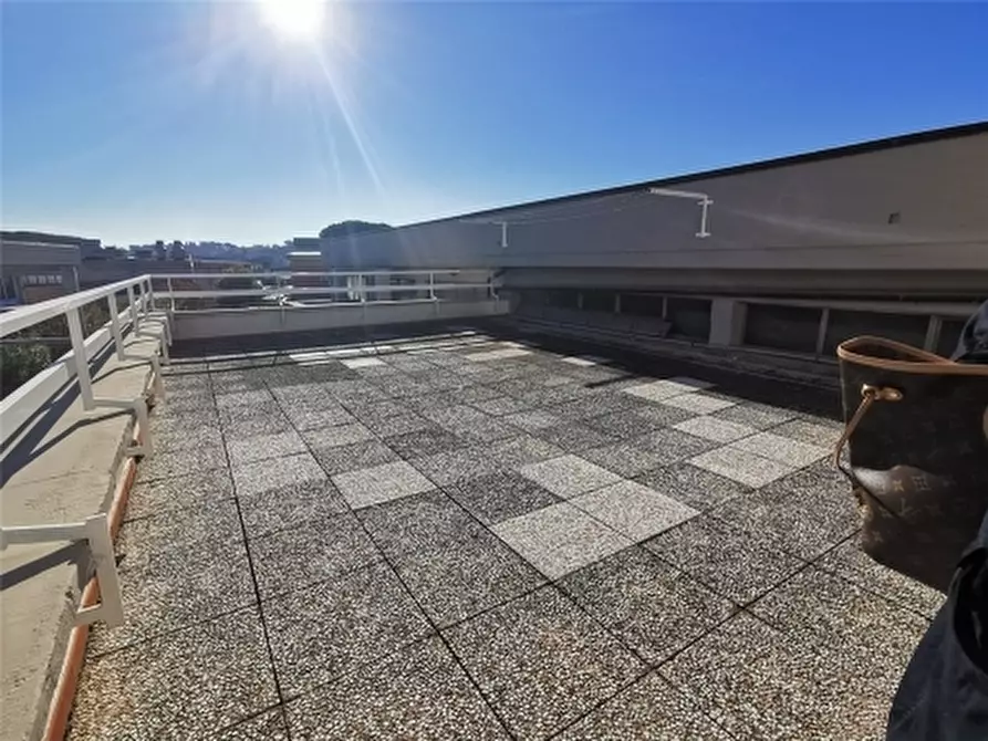 Immagine 9 di Magazzino in vendita  a Empoli