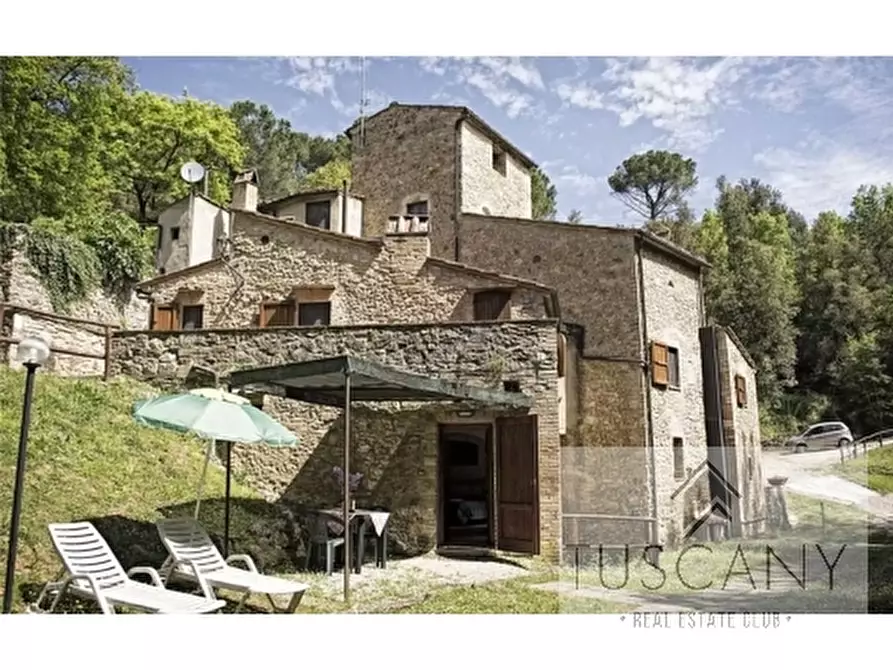 Immagine 1 di Rustico / casale in vendita  a San Gimignano