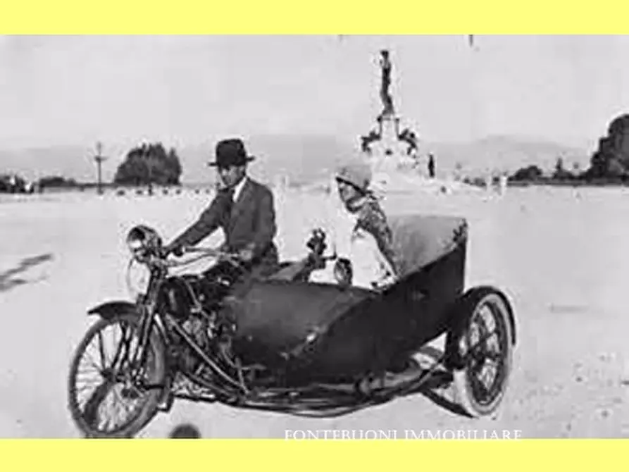 Immagine 3 di Negozio in affitto  a Firenze