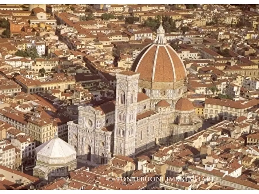 Immagine 1 di Negozio in affitto  a Firenze