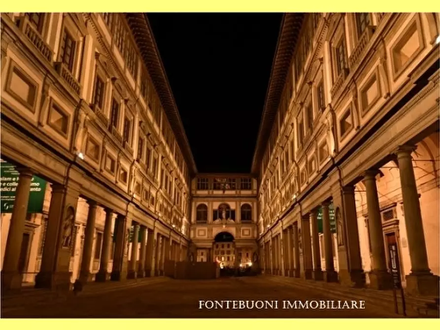 Immagine 4 di Negozio in affitto  a Firenze
