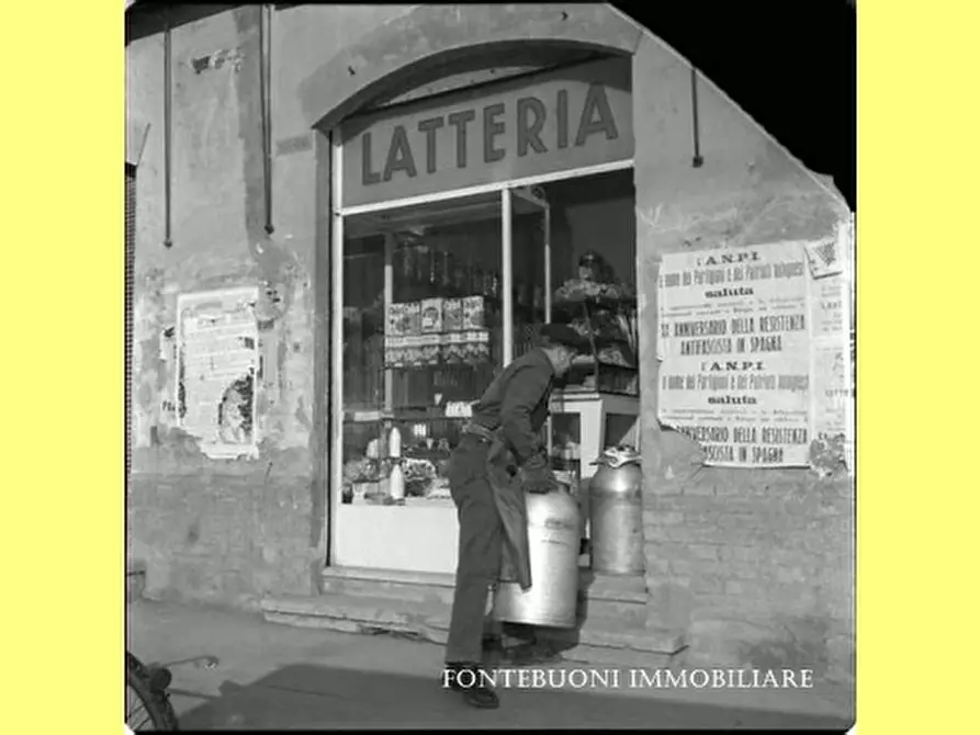 Immagine 2 di Negozio in affitto  a Firenze