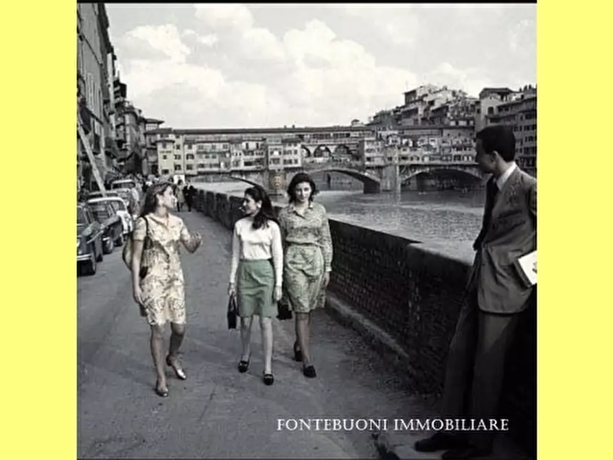 Immagine 2 di Negozio in vendita  a Scandicci