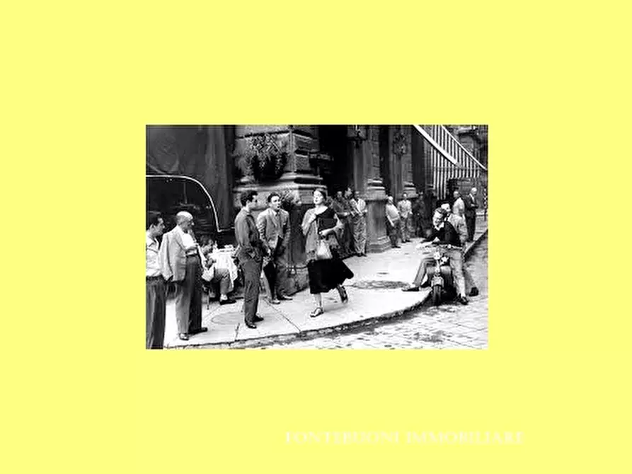 Immagine 4 di Negozio in vendita  a Firenze