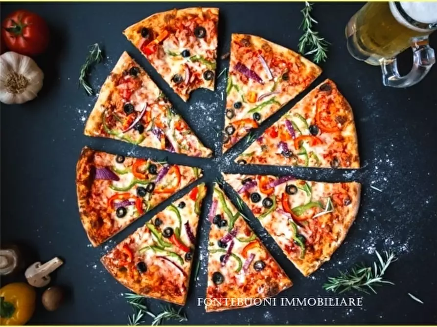 Immagine 4 di Negozio in affitto  a Firenze