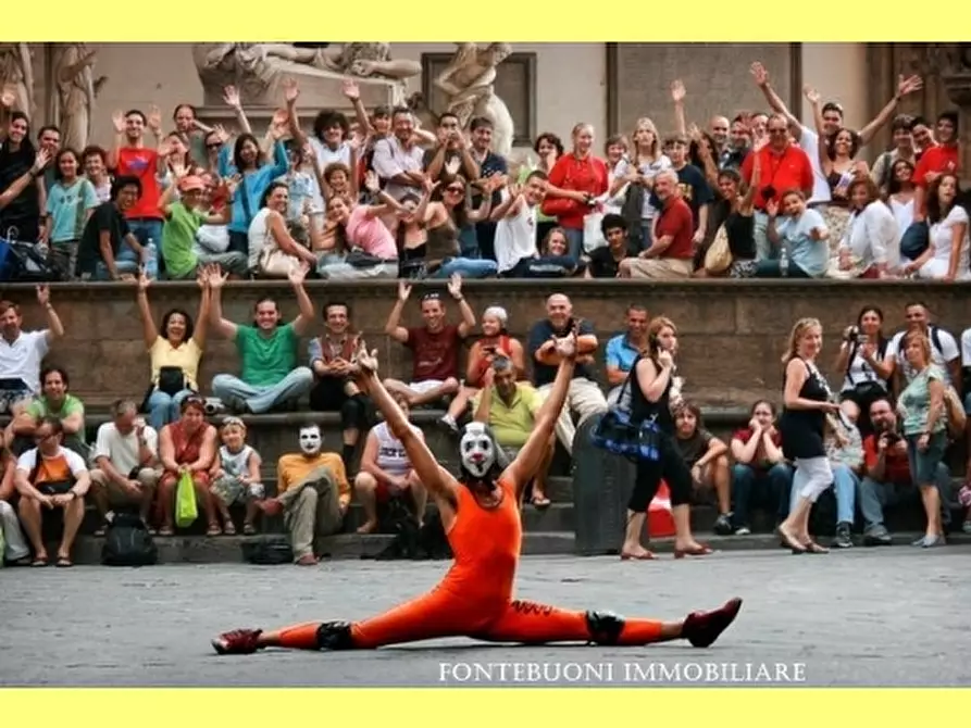 Immagine 5 di Negozio in vendita  a Firenze