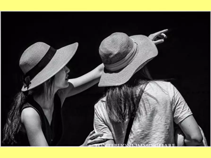 Immagine 3 di Negozio in affitto  a Firenze