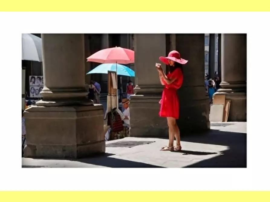 Immagine 4 di Negozio in vendita  a Firenze