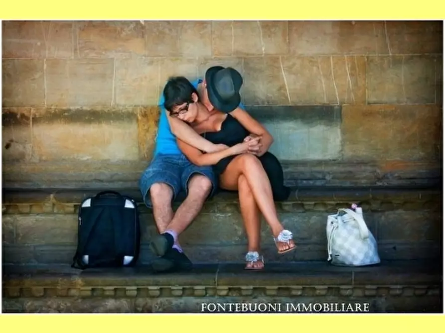 Immagine 4 di Negozio in affitto  a Firenze