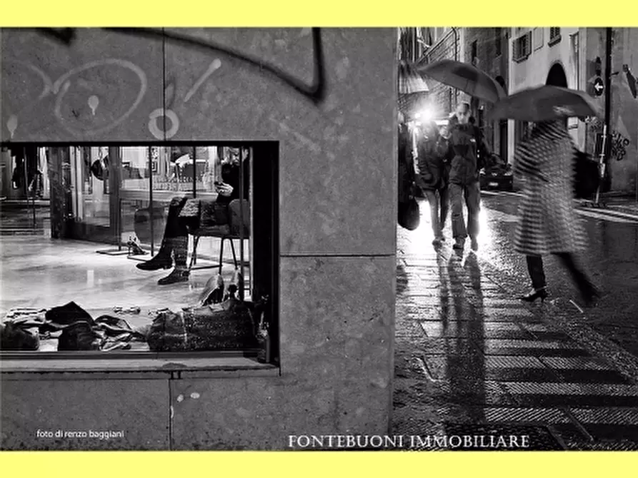 Immagine 2 di Negozio in affitto  a Firenze