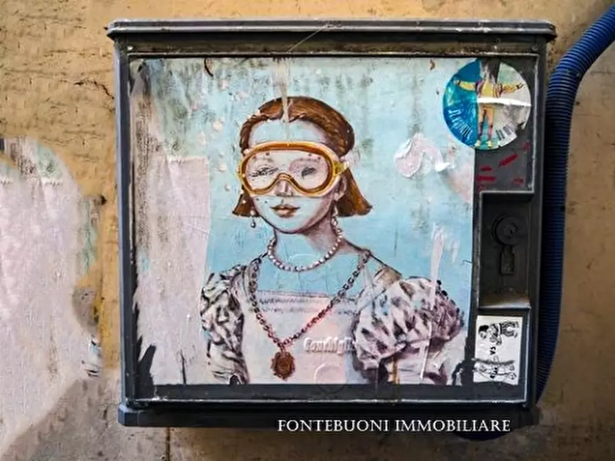 Immagine 4 di Appartamento in vendita  a Firenze