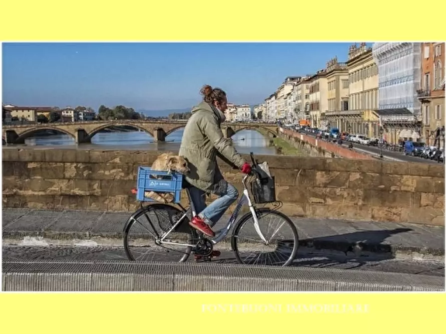 Immagine 13 di Appartamento in vendita  a Firenze