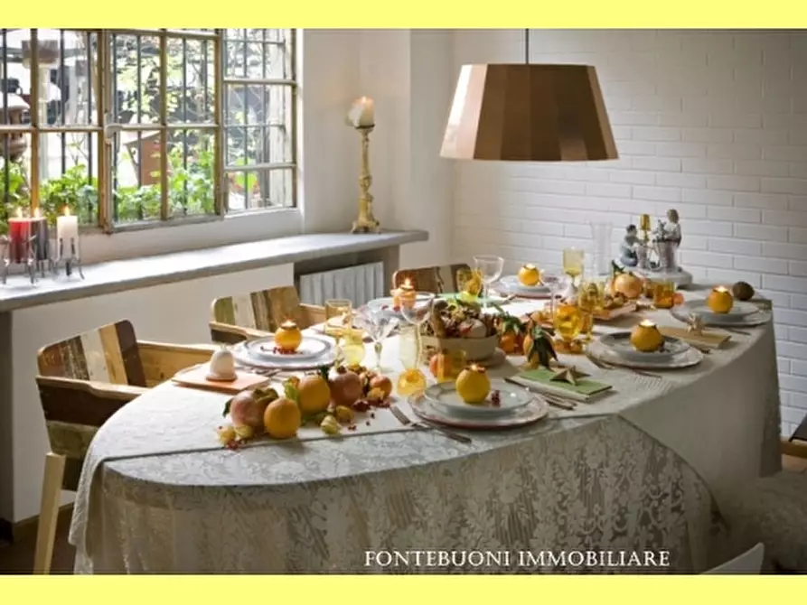 Immagine 5 di Negozio in vendita  a Firenze