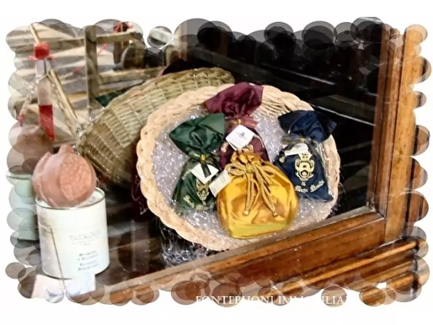 Immagine 2 di Negozio in vendita  a Vaglia