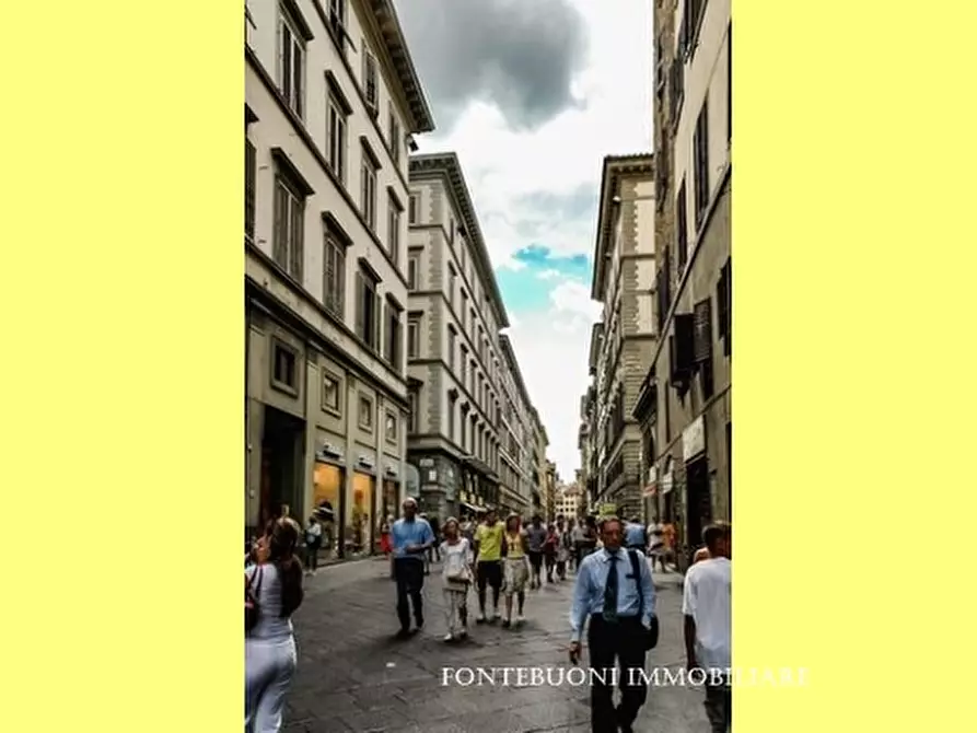 Immagine 6 di Negozio in vendita  a Firenze