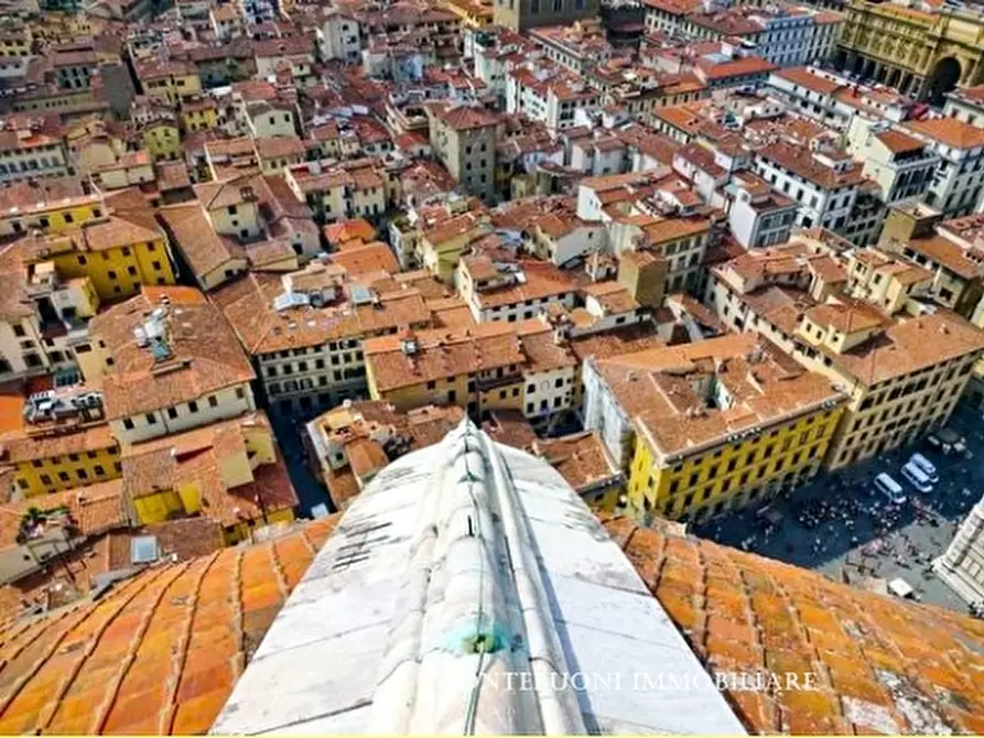 Immagine 5 di Negozio in vendita  a Firenze