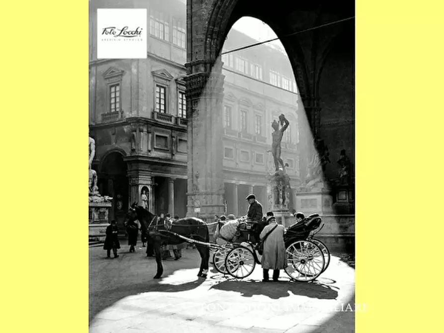 Immagine 3 di Negozio in vendita  a Firenze