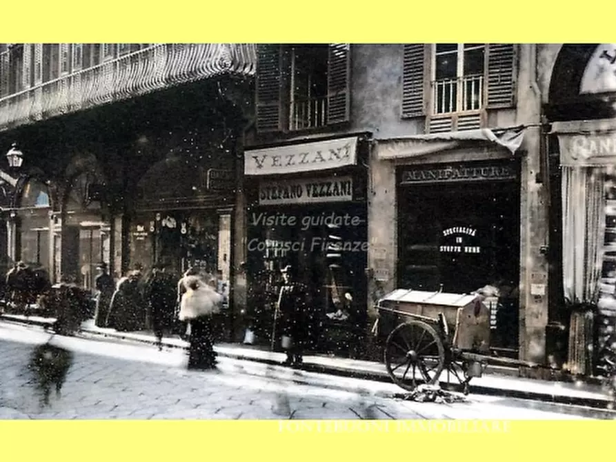 Immagine 4 di Negozio in vendita  a Firenze