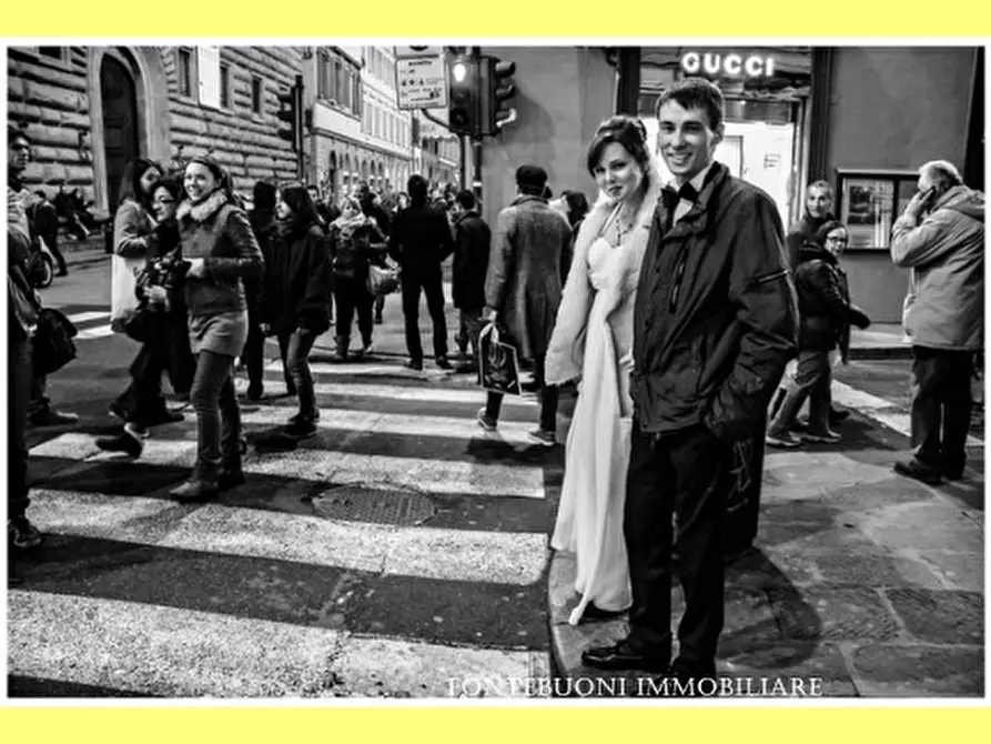 Immagine 3 di Negozio in vendita  a Firenze