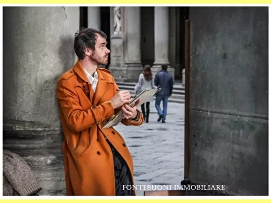 Immagine 6 di Negozio in vendita  a Firenze