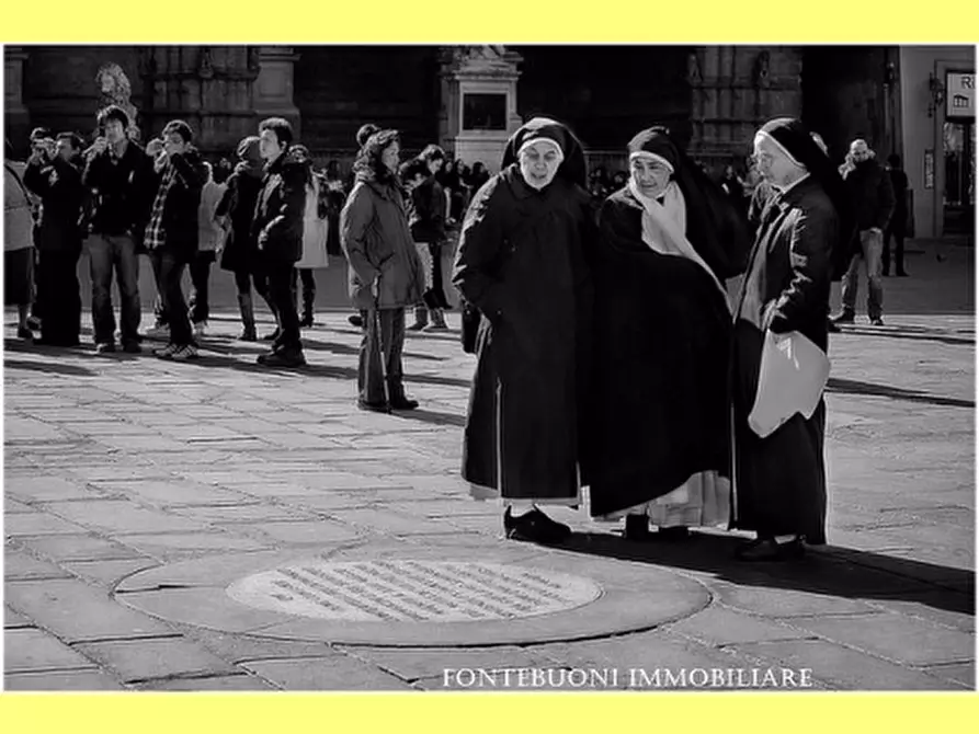 Immagine 4 di Negozio in vendita  a Calenzano