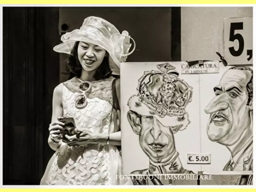 Immagine 4 di Negozio in vendita  a Firenze