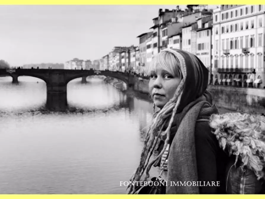 Immagine 3 di Negozio in vendita  a Firenze