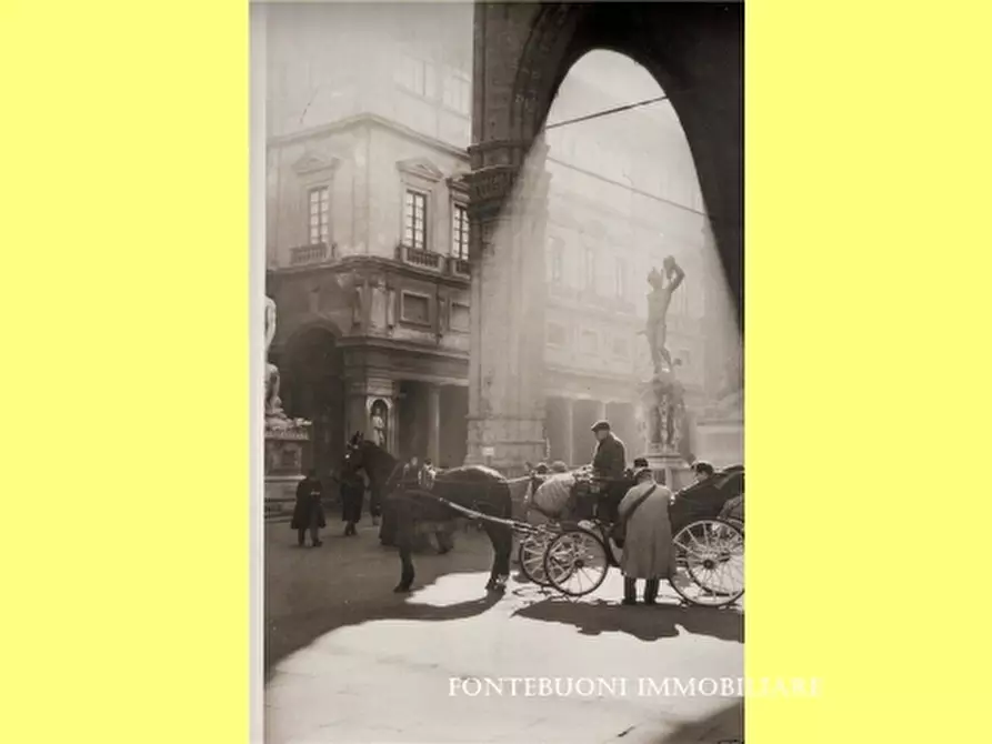 Immagine 5 di Negozio in vendita  a Firenze