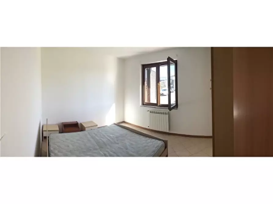 Immagine 3 di Appartamento in vendita  a Capraia E Limite