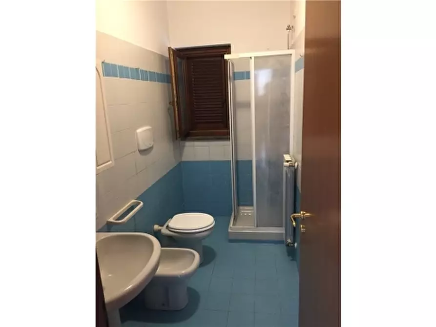 Immagine 4 di Appartamento in vendita  a Capraia E Limite