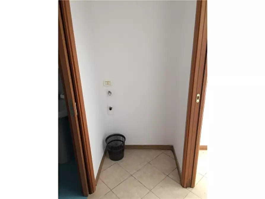 Immagine 3 di Appartamento in vendita  a Capraia E Limite