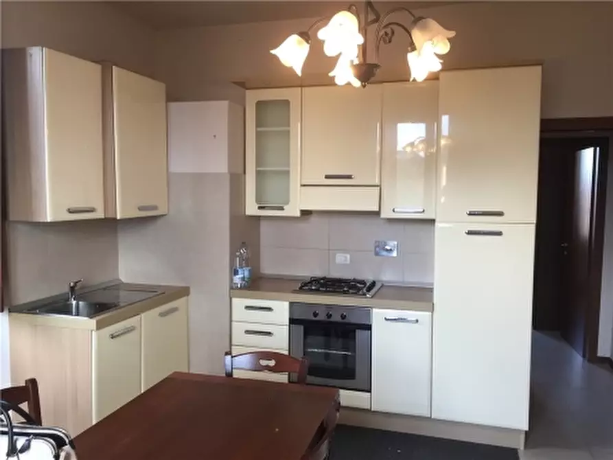 Immagine 2 di Appartamento in affitto  a Lastra A Signa