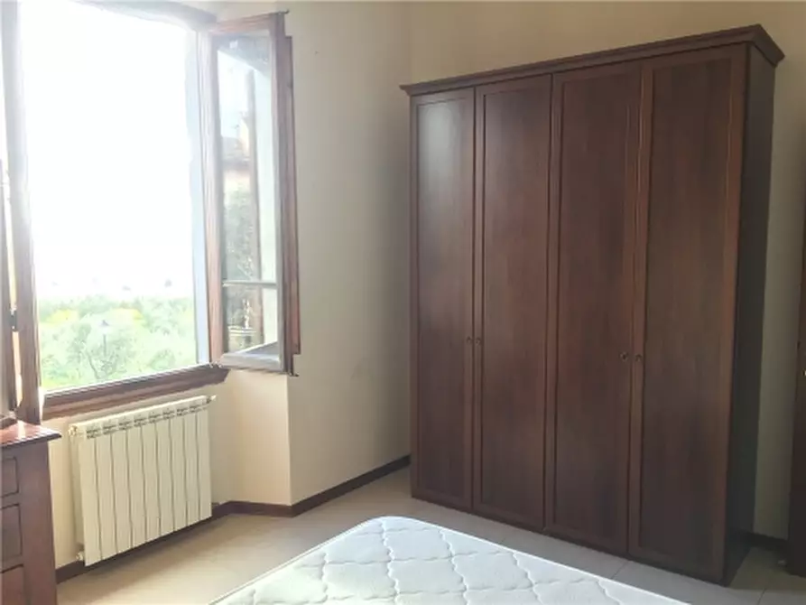 Immagine 4 di Appartamento in affitto  a Lastra A Signa