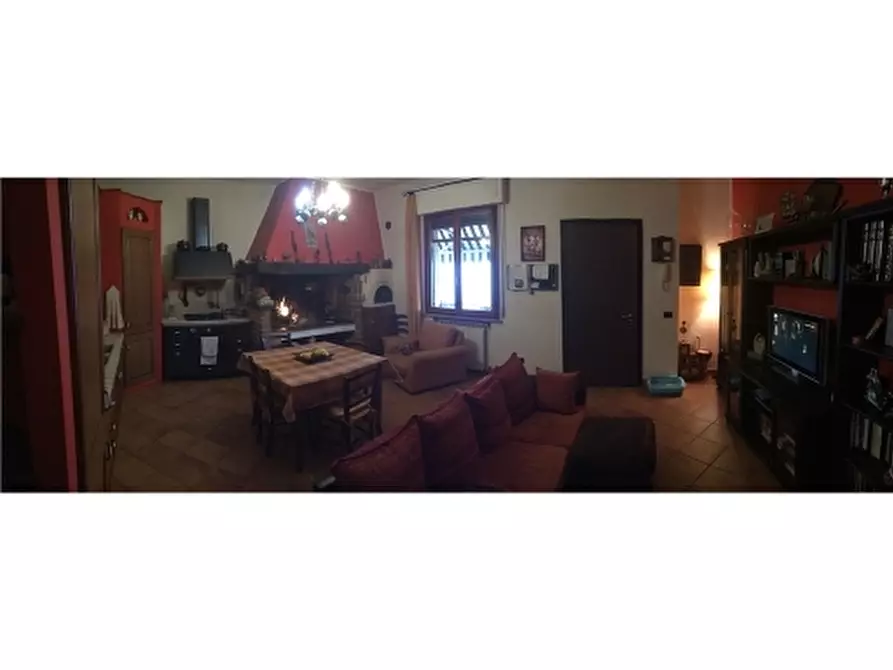 Immagine 2 di Appartamento in vendita  a Vinci