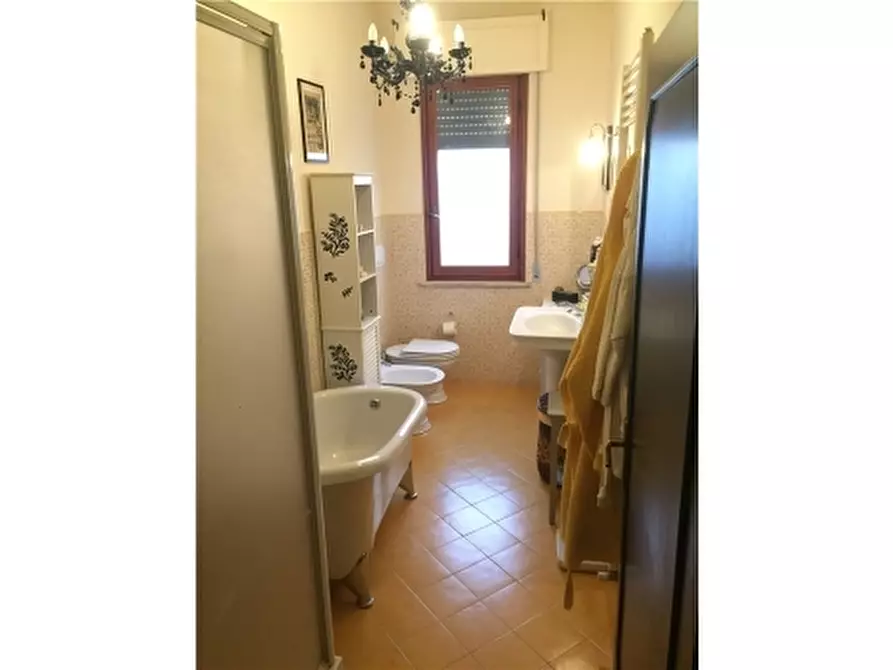 Immagine 14 di Appartamento in vendita  a Vinci