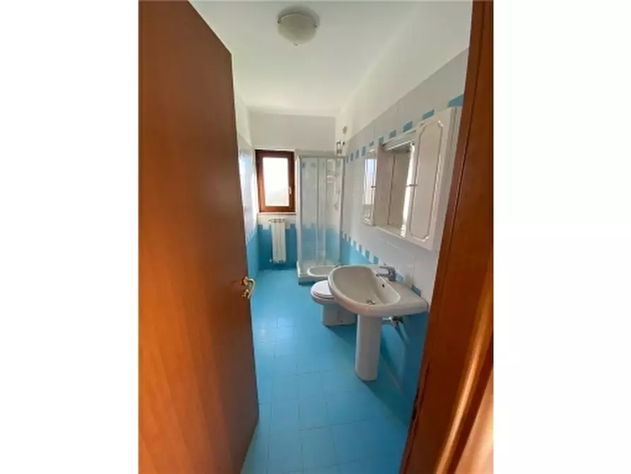 Immagine 9 di Appartamento in vendita  a Capraia E Limite