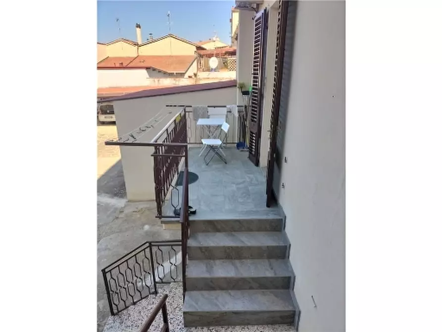 Immagine 7 di Appartamento in vendita  a Lastra A Signa