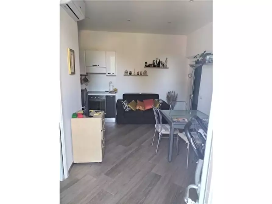 Immagine 8 di Appartamento in vendita  a Lastra A Signa