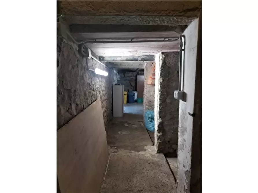 Immagine 31 di Appartamento in vendita  a Lastra A Signa