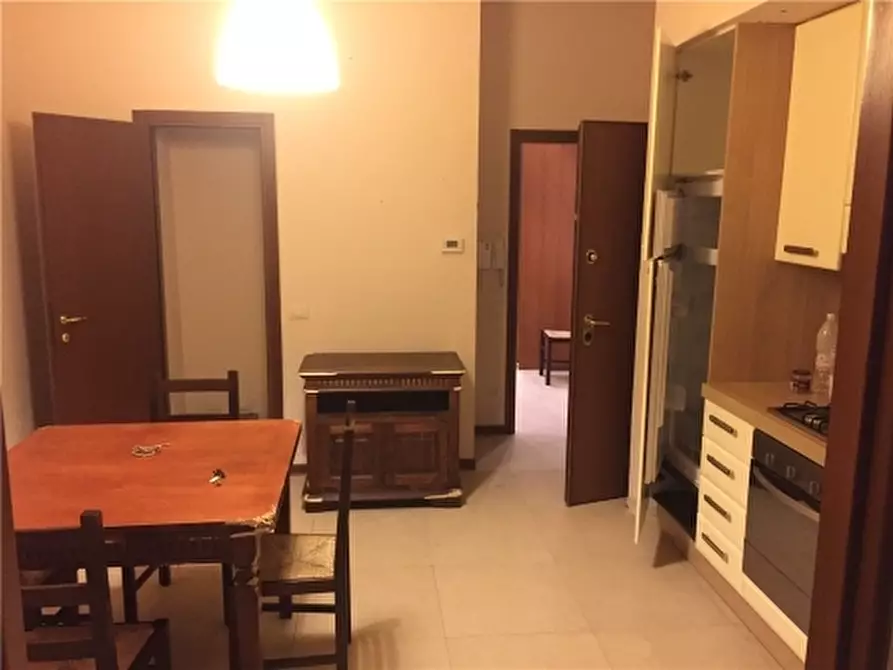 Immagine 5 di Appartamento in affitto  a Lastra A Signa